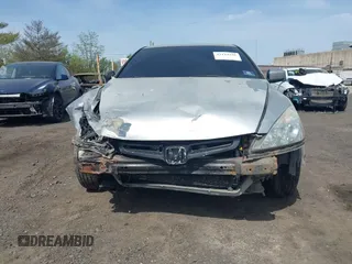 2005 Honda Accord LX z VIN 1HGCM56415A106162, wystawiony jako IAAI lot #42119356 z przebiegiem Nie podano mil oraz . Historia ofert i sprzedaży dostępna na DreamBid. Obrazek 12.