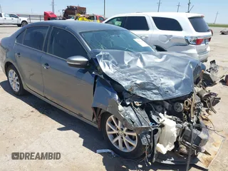 2012 Volkswagen Jetta SE с VIN 3VWDX7AJXCM411370, выставлен на аукционе IAAI как лот 42252564 с пробегом 254 368 миль миль и . История ставок и продаж доступна на DreamBid. Изображение 1.