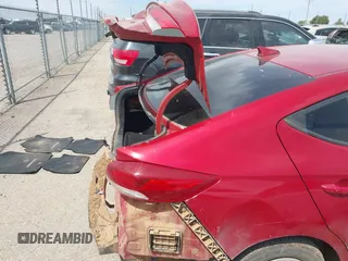 2017 Hyundai Elantra SE z VIN KMHD74LF0HU161274, wystawiony jako IAAI lot #42055836 z przebiegiem 162 765 mil mil oraz . Historia ofert i sprzedaży dostępna na DreamBid. Obrazek 6.