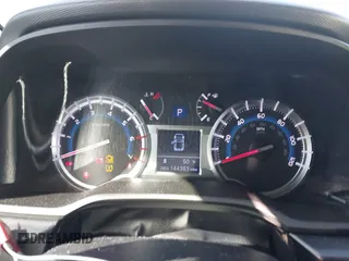 2014 Toyota 4Runner SR5 with VIN JTEZU5JR2E5074807, listed as a IAAI auction lot 41730326 with 144,383 mi miles and . Bid and sale history available at DreamBid. Image 7.