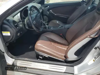 2007 Mercedes-Benz SLK 350 z VIN WDBWK56F27F169391, wystawiony jako Copart lot #60407435 z przebiegiem 193 077 mil mil oraz Szkoda całkowita • Salvage title. Historia ofert i sprzedaży dostępna na DreamBid. Obrazek 7.