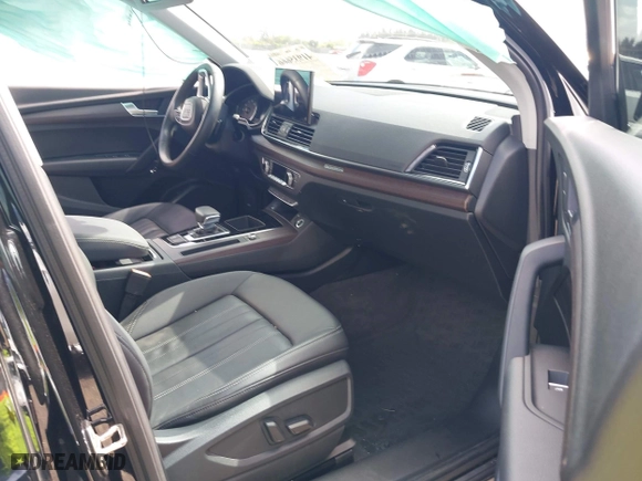2021 Audi Q5 Premium with VIN WA1AAAFY0M2004865, listed as a IAAI auction lot 41935666 with 1 mi miles. Bid and sale history available at carsss.com. Image 5.