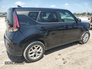2023 Kia Soul LX with VIN KNDJ23AU0P7849953, listed as a Copart auction lot 56181825 with 13,656 mi miles and Salvage Title. Bid and sale history available at DreamBid. Image 3.