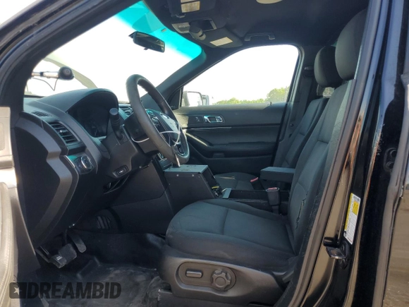 2017 Ford Police Interceptor Utility z VIN 1FM5K8AR0HGA89434, wystawiony jako Copart lot #54293765 z przebiegiem 142 813 mil mil oraz Szkody całkowita. Historia ofert i sprzedaży dostępna na DreamBid. Obrazek 7.