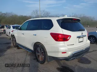 2020 Nissan Pathfinder SL with VIN 5N1DR2CNXLC576400, listed as a IAAI auction lot 41855270 with 158,502 mi miles. Bid and sale history available at carsss.com. Image 3.