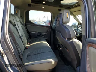 2022 Rivian R1T Adventure z VIN 7FCTGAAA9NN008771, wystawiony jako Copart lot #56243835 z przebiegiem 31 006 mil mil oraz Szkody całkowita. Historia ofert i sprzedaży dostępna na DreamBid. Obrazek 10.