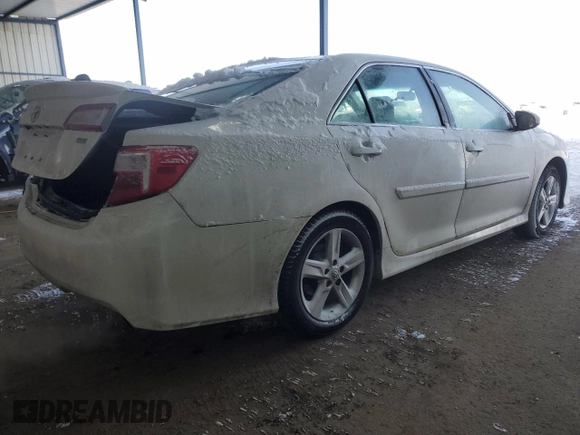 2013 Toyota Camry L with VIN 4T1BF1FK8DU725569, listed as a Copart auction lot 45014945 with 194,514 mi miles and Salvage Title. Bid and sale history available at DreamBid. Image 3.