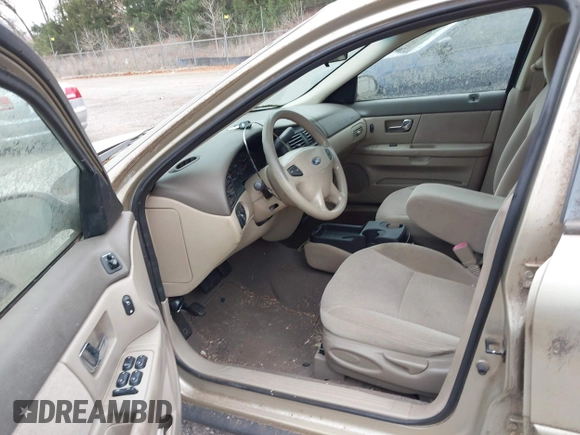 2000 Ford Taurus SE with VIN 1FAFP53U4YA132241, listed as a IAAI auction lot 41902670 with 67,994 mi miles and . Bid and sale history available at DreamBid. Image 5.