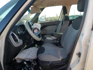 2014 FIAT 500L Easy z VIN ZFBCFABH4EZ023856, wystawiony jako Copart lot #76285024 z przebiegiem 131 343 mil mil oraz Szkoda całkowita • Salvage title. Historia ofert i sprzedaży dostępna na DreamBid. Obrazek 7.