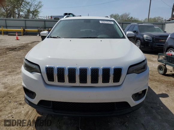 2019 Jeep Cherokee Latitude с VIN 1C4PJLCB9KD313506, выставлен на аукционе Copart как лот 52672515 с пробегом 136 496 миль миль и Списание • Salvage title. История ставок и продаж доступна на DreamBid. Изображение 5.
