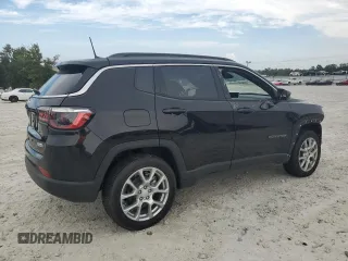 2023 Jeep Compass Latitude Lux z VIN 3C4NJDFN5PT533259, wystawiony jako Copart lot #71166814 z przebiegiem 2 395 mil mil oraz Szkoda całkowita • Salvage title. Historia ofert i sprzedaży dostępna na DreamBid. Obrazek 3.
