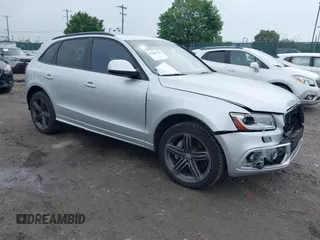 2014 Audi Q5 Premium Plus with VIN WA1DMAFP1EA061093, listed as a IAAI auction lot 42281529 with 186,642 mi miles and . Bid and sale history available at DreamBid. Image 1.