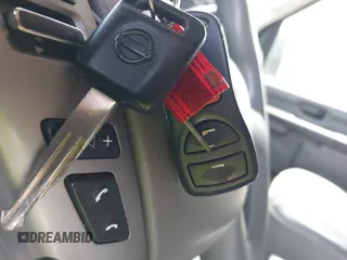 2018 Nissan NV Cargo S z VIN 1N6BF0KM7JN808869, wystawiony jako IAAI lot #42091339 z przebiegiem 242 385 mil mil oraz . Historia ofert i sprzedaży dostępna na DreamBid. Obrazek 11.