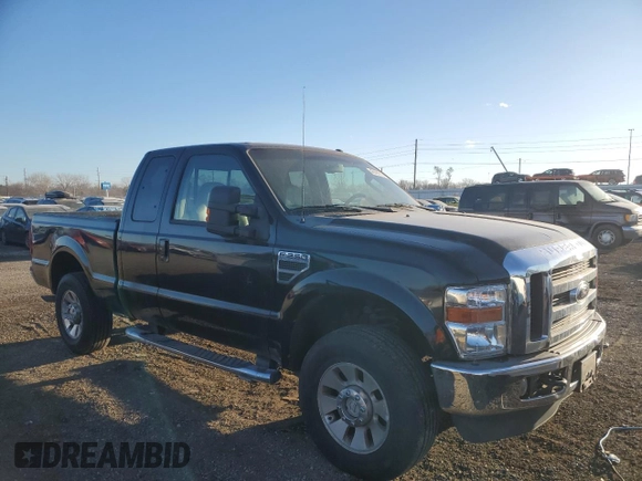 2010 Ford F-250 XL z VIN 1FTSX2B58AEA54899, wystawiony jako Copart lot #43699915 z przebiegiem 107 312 mil mil oraz Tytuł czysty. Historia ofert i sprzedaży dostępna na DreamBid. Obrazek 4.
