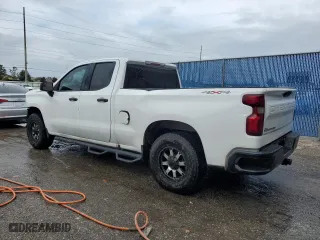 2019 Chevrolet Silverado 1500 Work Truck with VIN 1GCRYAEF1KZ397915, listed as a Copart auction lot 81168714 with 140,713 mi miles and Salvage Title. Bid and sale history available at carsss.com. Image 2.