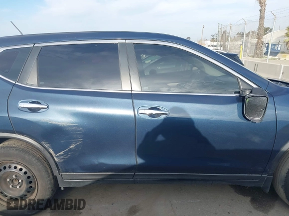 2015 Nissan Rogue SV with VIN KNMAT2MT8FP579542, listed as a IAAI auction lot 41909706 with 92,915 mi miles and . Bid and sale history available at carsss.com. Image 13.