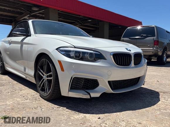 2018 BMW 2 Series M240i with VIN WBA2N1C56JVC28015, listed as a Copart auction lot 55881055 with 68,268 mi miles and Clean Title. Bid and sale history available at carsss.com. Image 1.