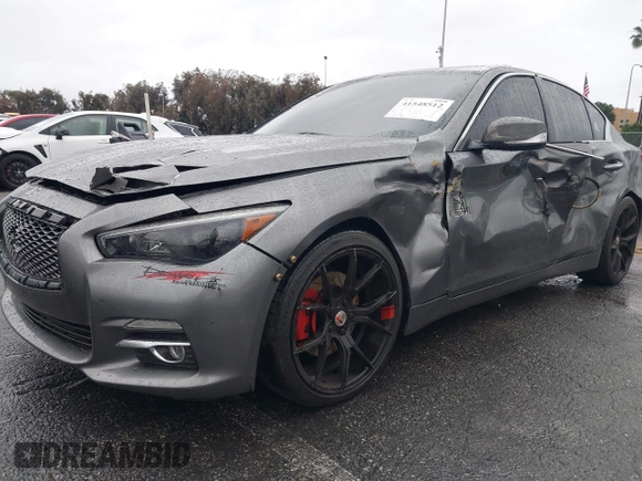 2014 Infiniti Q50 with VIN JN1BV7AP5EM688434, listed as a IAAI auction lot 41548512 with 110,846 mi miles. Bid and sale history available at carsss.com. Image 6.