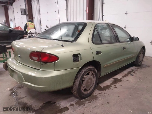 2002 Chevrolet Cavalier LS with VIN 1G1JF524427178416, listed as a IAAI auction lot 41309961 with 280,793 mi miles. Bid and sale history available at carsss.com. Image 4.