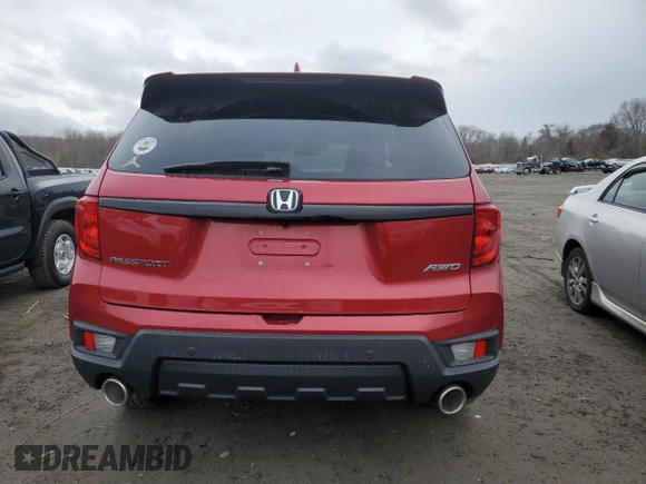 2024 Honda Passport EX-L z VIN 5FNYF8H52RB010348, wystawiony jako Copart lot #47186125 z przebiegiem 27 264 mil mil oraz Szkoda całkowita • Salvage title. Historia ofert i sprzedaży dostępna na DreamBid. Obrazek 6.