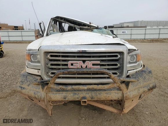 2016 GMC Sierra 3500HD with VIN 1GT42VC87GF135672, listed as a Copart auction lot 49170015 with 0 mi miles and Salvage Title. Bid and sale history available at carsss.com. Image 5.