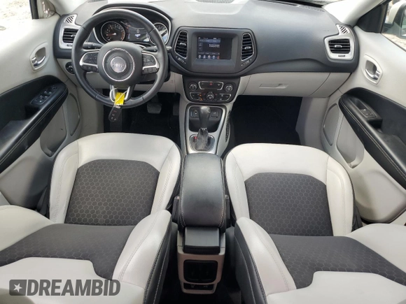 2019 Jeep Compass Altitude with VIN 3C4NJCBB0KT692494, listed as a Copart auction lot 60972975 with 75,517 mi miles and Salvage title. Bid and sale history available at DreamBid. Image 8.