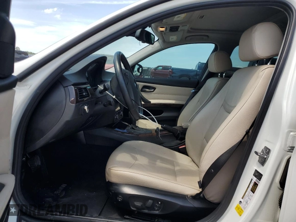 2011 BMW 3 Series 328i with VIN WBAPH7G59BNN07712, listed as a Copart auction lot 53477955 with 88,400 mi miles and Salvage Title. Bid and sale history available at carsss.com. Image 7.