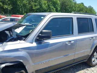 2016 Jeep Patriot Latitude with VIN 1C4NJRFB3GD646779, listed as a IAAI auction lot 42541396 with 135,094 mi miles and . Bid and sale history available at DreamBid. Image 14.