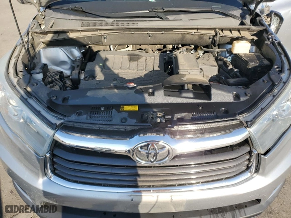 2016 Toyota Highlander LE Plus with VIN 5TDZKRFH3GS158603, listed as a Copart auction lot 74953574 with 87,542 mi miles and Salvage Title. Bid and sale history available at carsss.com. Image 13.