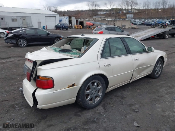 2003 Cadillac Seville Touring STS with VIN 1G6KY54953U262457, listed as a IAAI auction lot 41891898 with 1 mi miles. Bid and sale history available at carsss.com. Image 4.