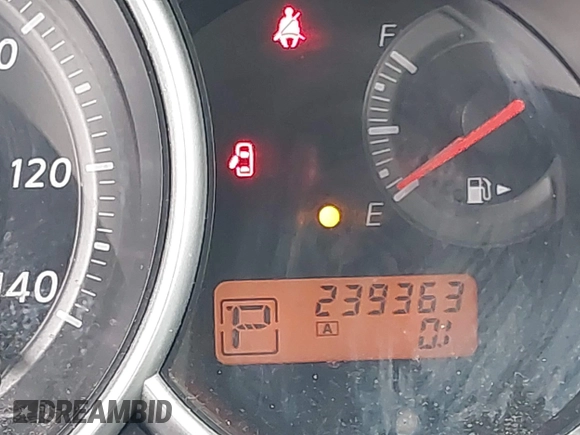 2011 Nissan Versa S z VIN 3N1BC1CP8BL460398, wystawiony jako IAAI lot #41754069 z przebiegiem 239 363 mil mil oraz . Historia ofert i sprzedaży dostępna na DreamBid. Obrazek 15.