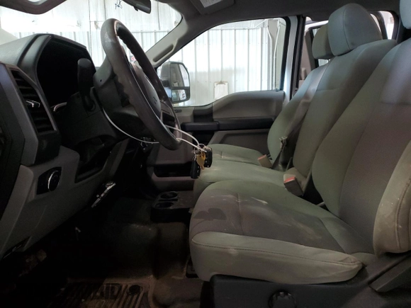 2018 Ford F-250 XL z VIN 1FT7X2A63JED00631, wystawiony jako Copart lot #41529615 z przebiegiem 104 753 mil mil oraz Szkoda całkowita • Salvage title. Historia ofert i sprzedaży dostępna na DreamBid. Obrazek 7.