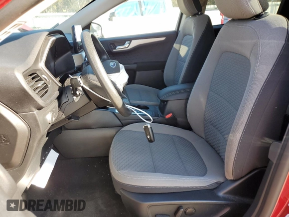 2020 Ford Escape SE with VIN 1FMCU9G63LUB85671, listed as a Copart auction lot 47957875 with 61,548 mi miles and Salvage Title. Bid and sale history available at DreamBid. Image 7.