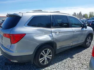 2016 Honda Pilot EX with VIN 5FNYF6H35GB001112, listed as a IAAI auction lot 42040410 with 206,424 mi miles. Bid and sale history available at carsss.com. Image 6.