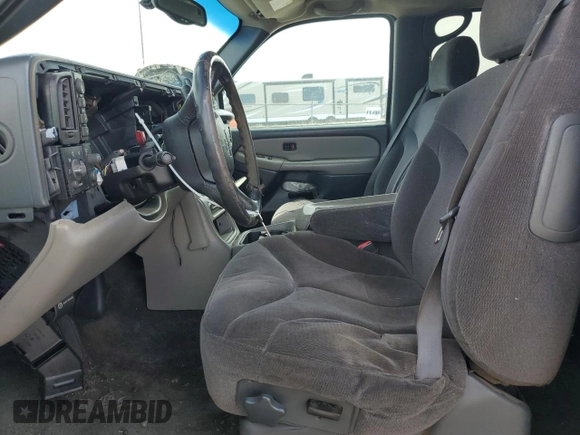 2002 GMC Yukon XL SLT z VIN 3GKFK16Z52G304086, wystawiony jako Copart lot #52407905 z przebiegiem Nie podano mil oraz Szkody całkowita. Historia ofert i sprzedaży dostępna na DreamBid. Obrazek 7.
