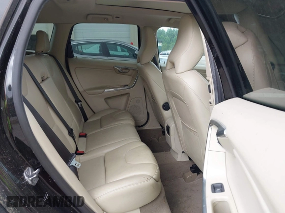 2015 Volvo XC60 T5 Drive-E Platinum with VIN YV440MDD5F2592866, listed as a IAAI auction lot 42544779 with 204,967 mi miles and . Bid and sale history available at DreamBid. Image 8.
