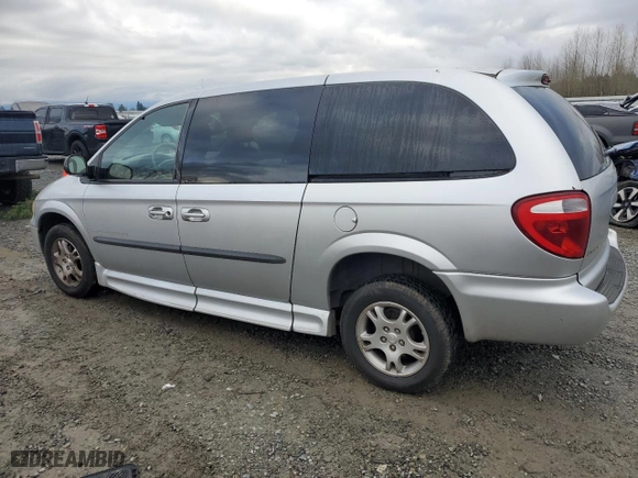 2003 Dodge Caravan Sport with VIN 2D4GP44L13R200100, listed as a Copart auction lot 82704394 with 110,824 mi miles and Salvage Title. Bid and sale history available at carsss.com. Image 2.