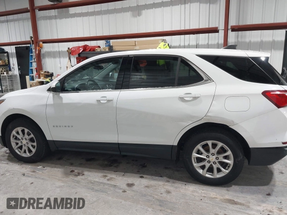 2020 Chevrolet Equinox LT with VIN 2GNAXUEV0L6128219, listed as a IAAI auction lot 41205372 with 106,611 mi miles. Bid and sale history available at carsss.com. Image 14.