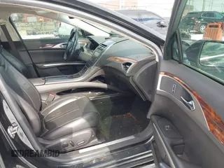 2013 Lincoln MKZ with VIN 3LN6L2JKXDR809858, listed as a IAAI auction lot 41517344 with 204,470 mi miles. Bid and sale history available at carsss.com. Image 5.