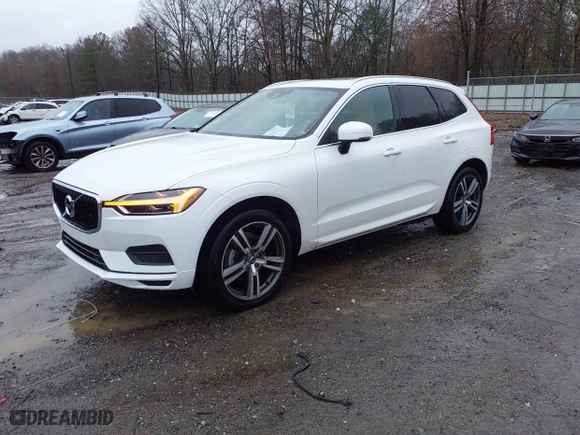 2020 Volvo XC60 Momentum with VIN YV4102DK8L1522348, listed as a IAAI auction lot 41729535 with 43,833 mi miles. Bid and sale history available at carsss.com. Image 17.