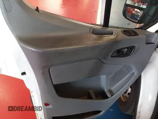 2016 Ford Transit Cargo с VIN 1FTYE1YM1GKB15531, выставлен на аукционе IAAI как лот 42786358 с пробегом 145 600 миль миль и . История ставок и продаж доступна на DreamBid. Изображение 19.