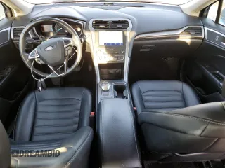 2020 Ford Fusion SEL with VIN 3FA6P0CD6LR131061, listed as a Copart auction lot 53372315 with 122,120 mi miles and Salvage title. Bid and sale history available at DreamBid. Image 8.