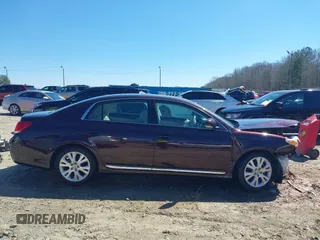 2012 Toyota Avalon z VIN 4T1BK3DB2CU458020, wystawiony jako IAAI lot #41707811 z przebiegiem 91 999 mil mil oraz . Historia ofert i sprzedaży dostępna na DreamBid. Obrazek 13.