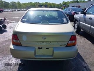 1998 Nissan Altima XE with VIN 1N4DL01D9WC159686, listed as a IAAI auction lot 42051686 with 219,699 mi miles and . Bid and sale history available at DreamBid. Image 16.