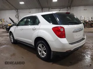 2013 Chevrolet Equinox LS z VIN 2GNALBEKXD6117011, wystawiony jako IAAI lot #41531027 z przebiegiem 180 999 mil mil oraz . Historia ofert i sprzedaży dostępna na DreamBid. Obrazek 3.
