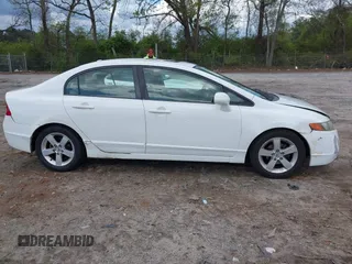 2008 Honda Civic EX-L z VIN 2HGFA169X8H524462, wystawiony jako IAAI lot #42026092 z przebiegiem 150 736 mil mil oraz . Historia ofert i sprzedaży dostępna na DreamBid. Obrazek 13.