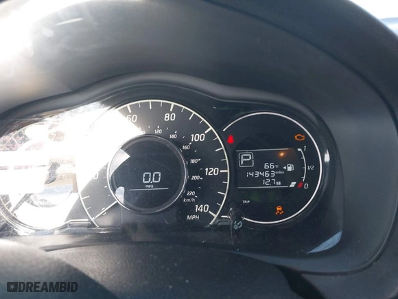 2015 Nissan Versa Note S with VIN 3N1CE2CP4FL438201, listed as a IAAI auction lot 41258138 with 143,463 mi miles. Bid and sale history available at carsss.com. Image 7.