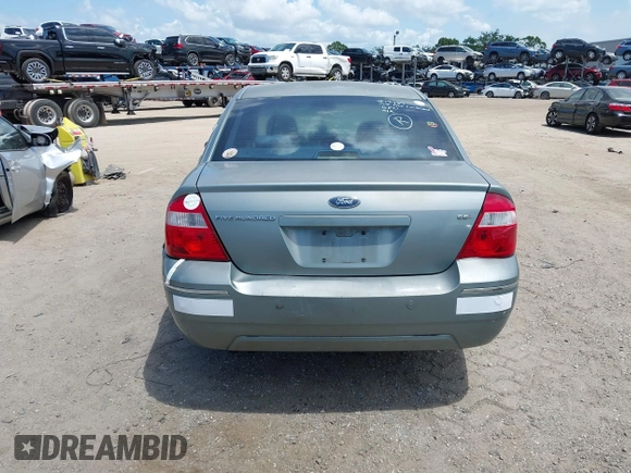 2005 Ford Five Hundred SEL z VIN 1FAFP241X5G118341, wystawiony jako IAAI lot #42012730 z przebiegiem Nie podano mil oraz . Historia ofert i sprzedaży dostępna na DreamBid. Obrazek 15.