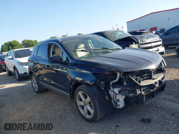 2017 Lincoln MKC Premiere z VIN 5LMCJ1C96HUL33651, wystawiony jako IAAI lot #41999911 z przebiegiem 114 723 mil mil oraz . Historia ofert i sprzedaży dostępna na DreamBid. Obrazek 13.