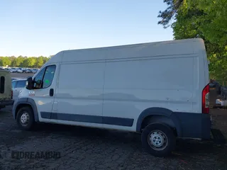 2015 Ram ProMaster Cargo z VIN 3C6TRVDG5FE520998, wystawiony jako IAAI lot #42041239 z przebiegiem 203 263 mil mil oraz . Historia ofert i sprzedaży dostępna na DreamBid. Obrazek 14.